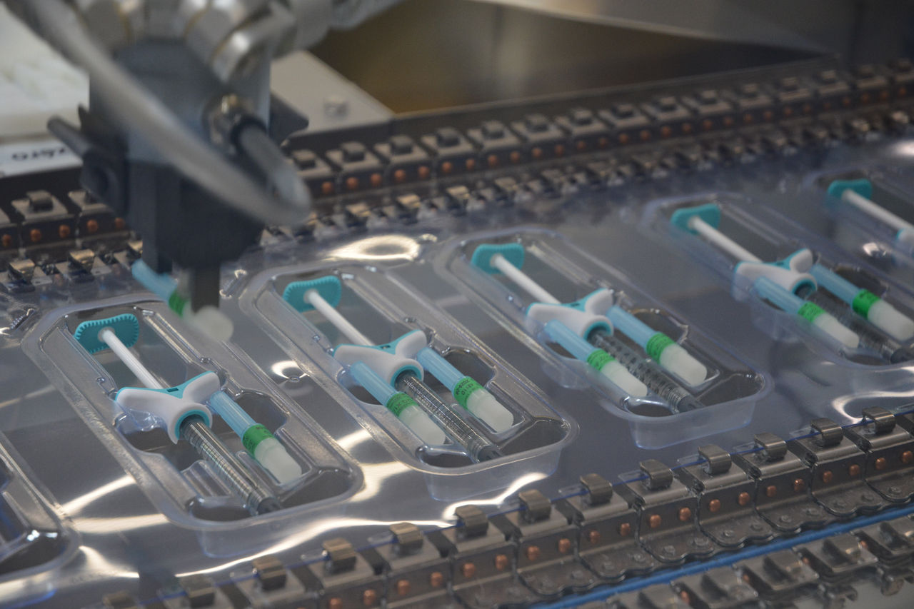 Prefilled syringe medical devices